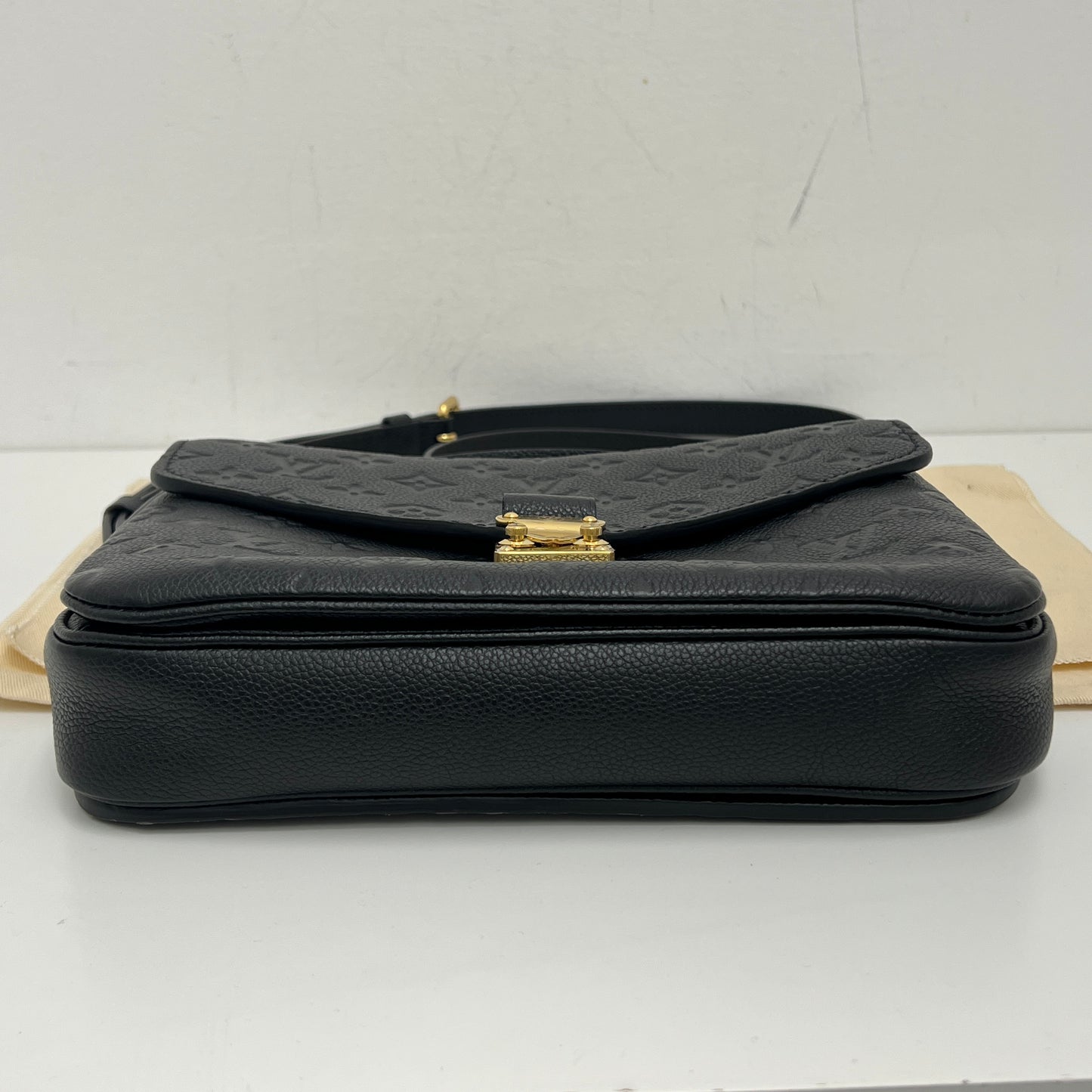Louis Vuitton Pochette Métis Black Empreinte Leather
