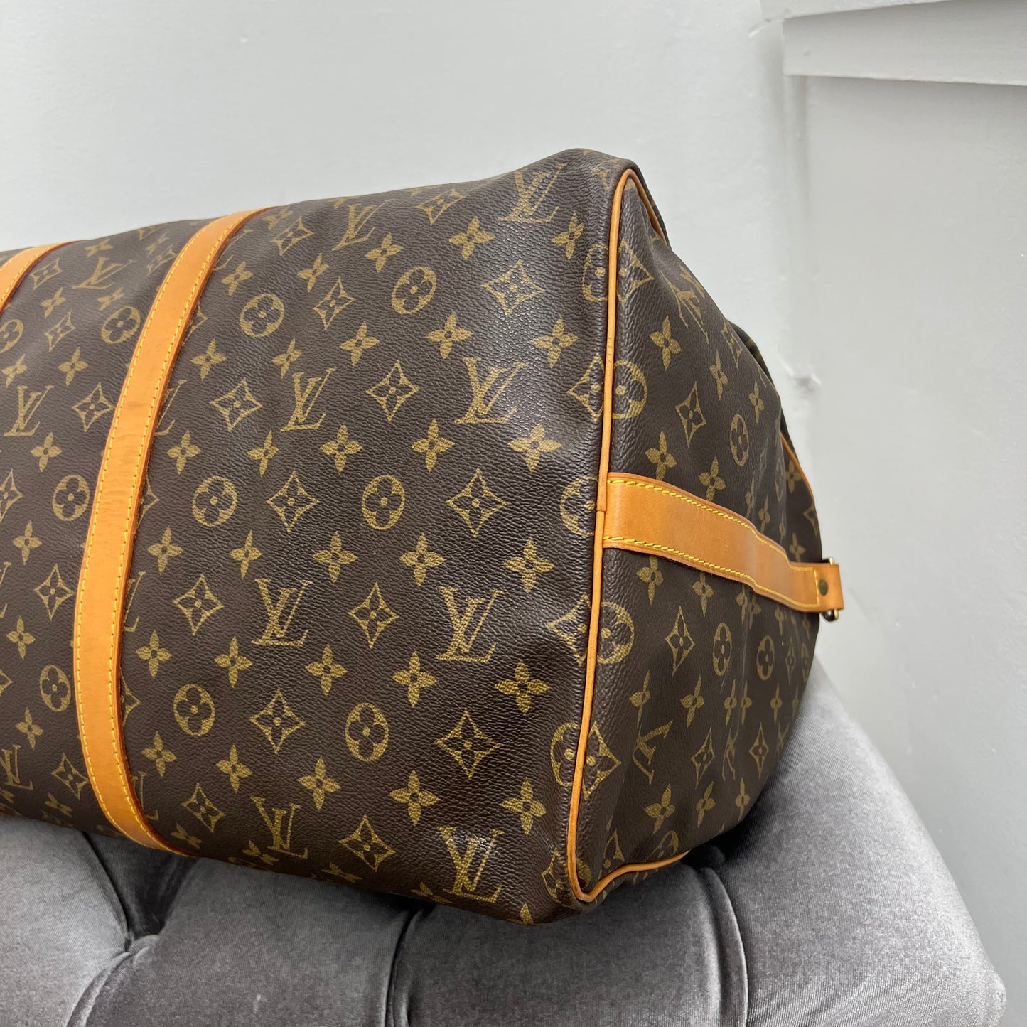 Louis Vuitton Keepall 55 Bandouliere Monogram Duffle Bag