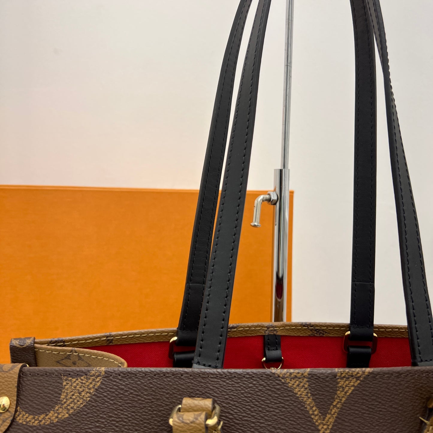 Louis Vuitton On the Go MM Monogram Reverse with Box & Dust Bag