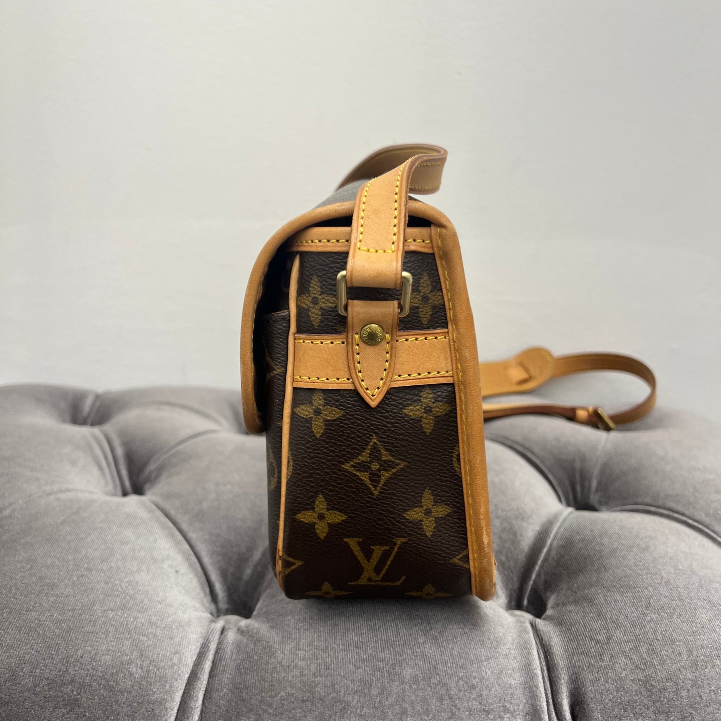 Louis Vuitton Solange Monogram