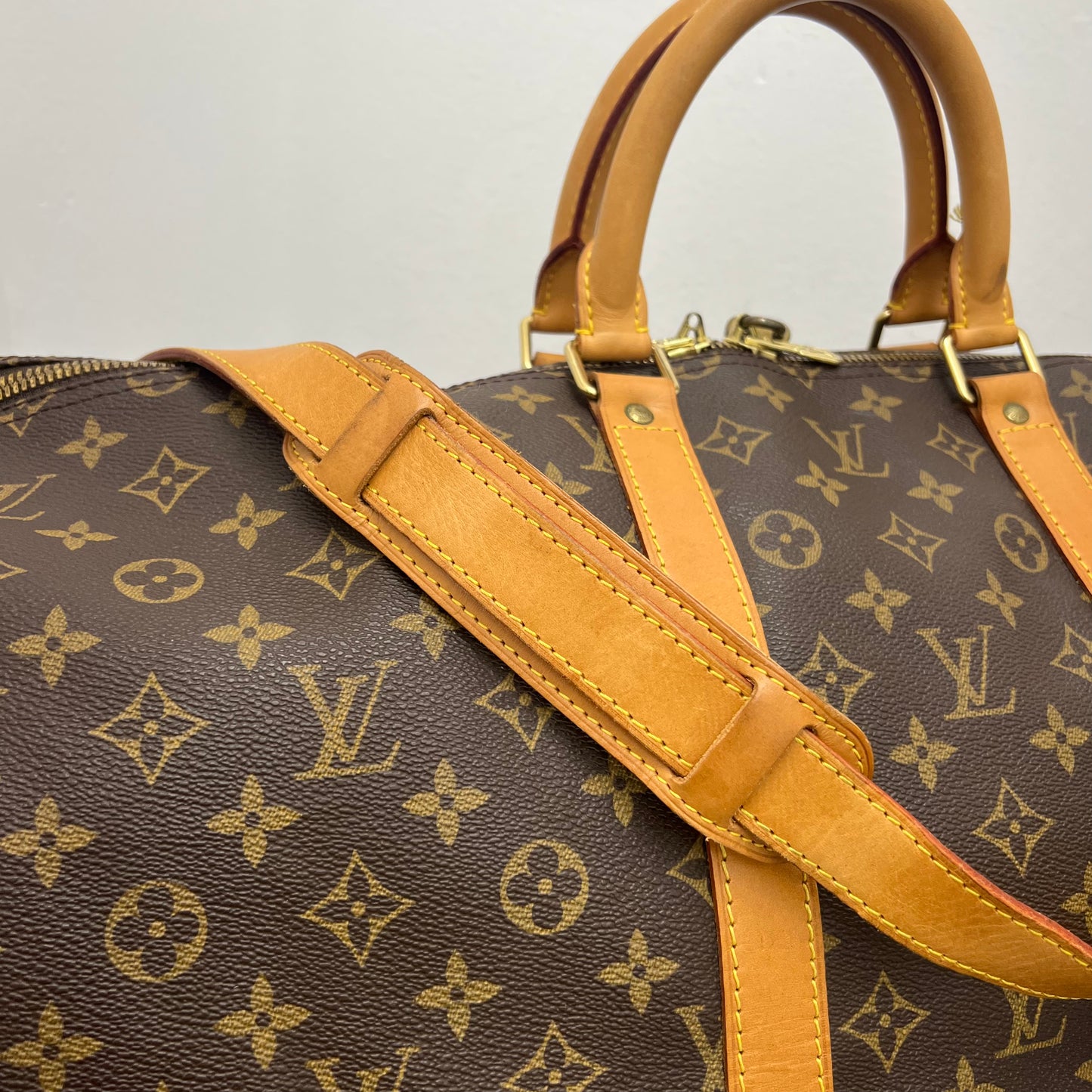 Louis Vuitton Keepall 55 Bandouliere Monogram Duffle Bag