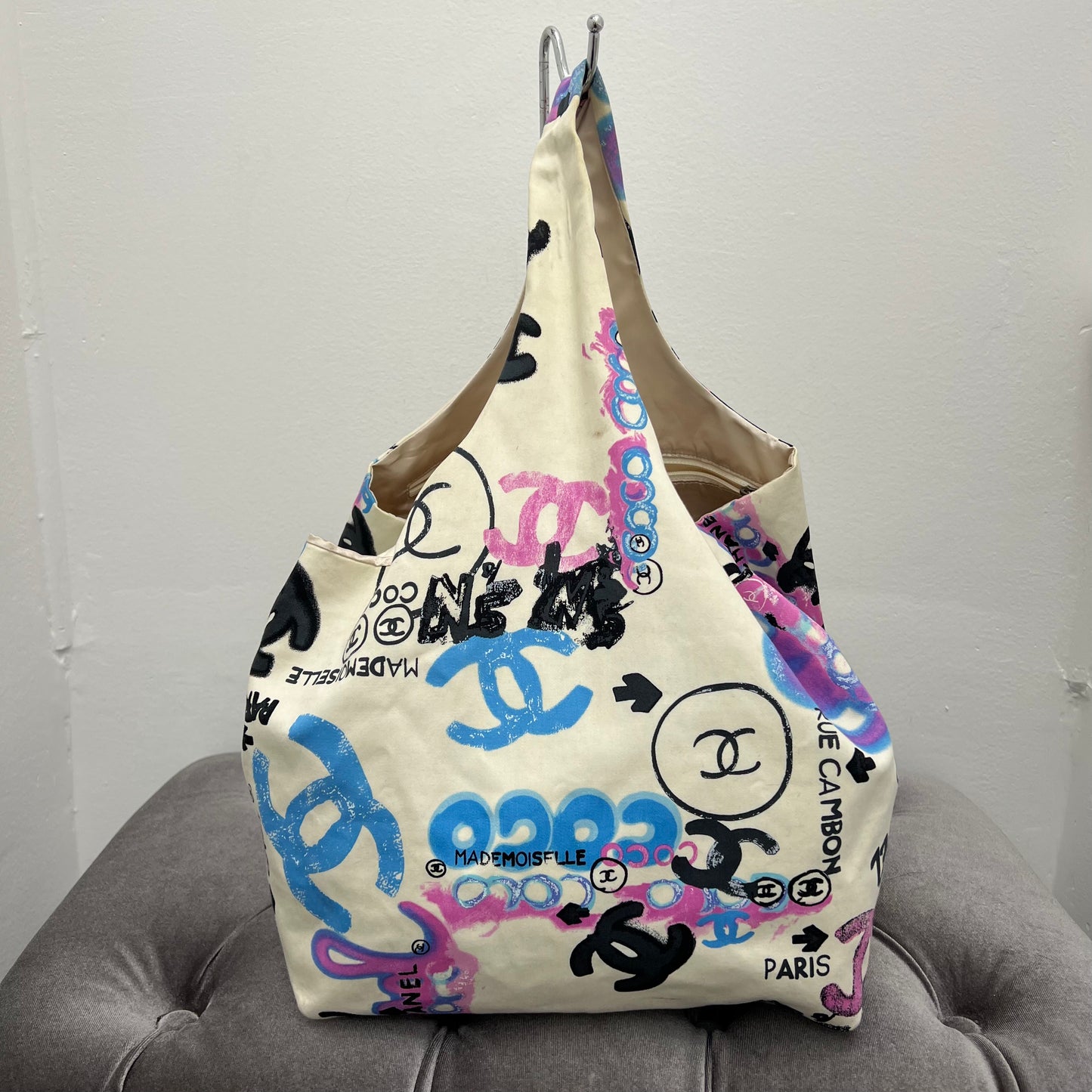 Chanel CC Graffiti Cruise 2007 Hobo