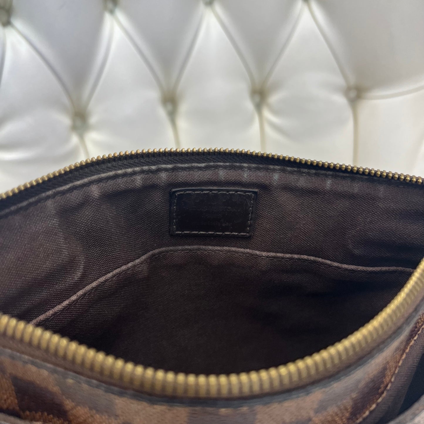 Louis Vuitton Brooklyn Pochette Plate Damier Ebene