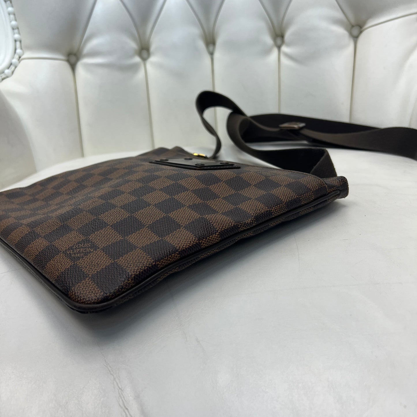 Louis Vuitton Brooklyn Pochette Plate Damier Ebene