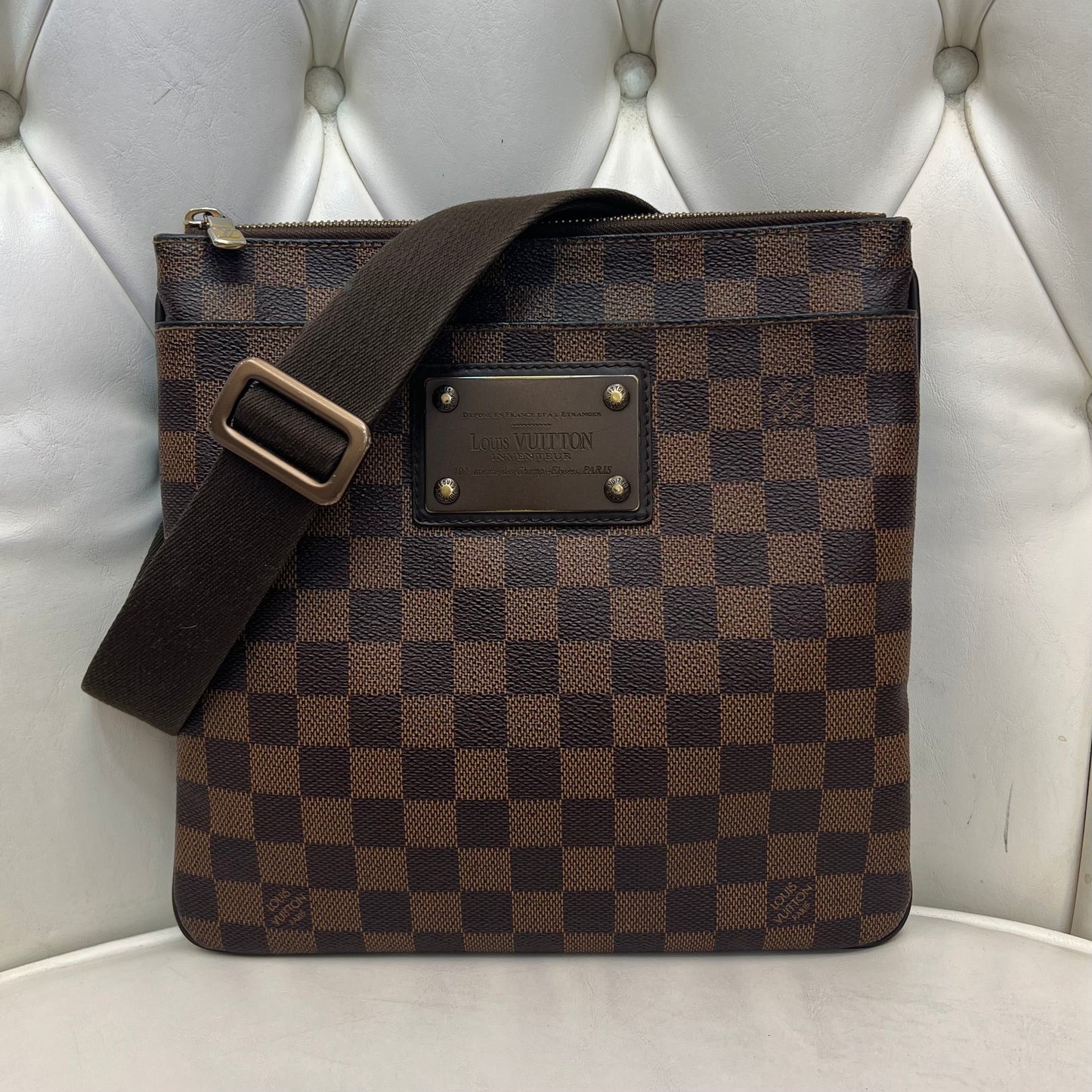 Louis Vuitton Brooklyn Pochette Plate Damier Ebene