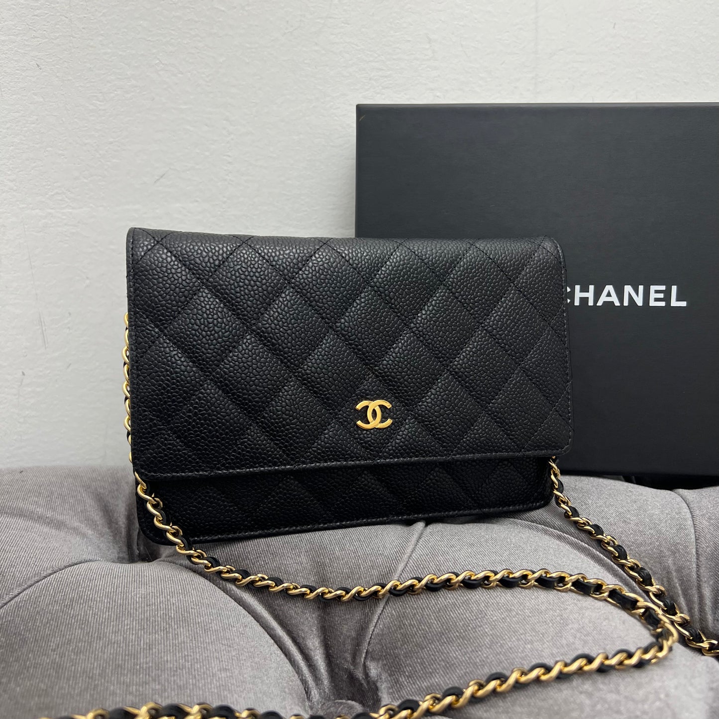 Chanel Wallet on Chain Black and Gold