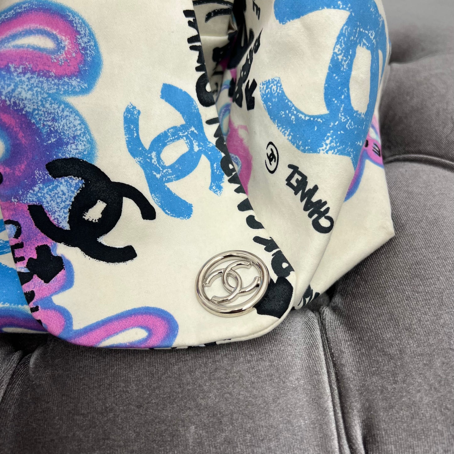 Chanel CC Graffiti Cruise 2007 Hobo