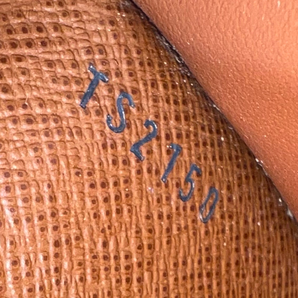 Louis Vuitton Sarah Wallet Monogram