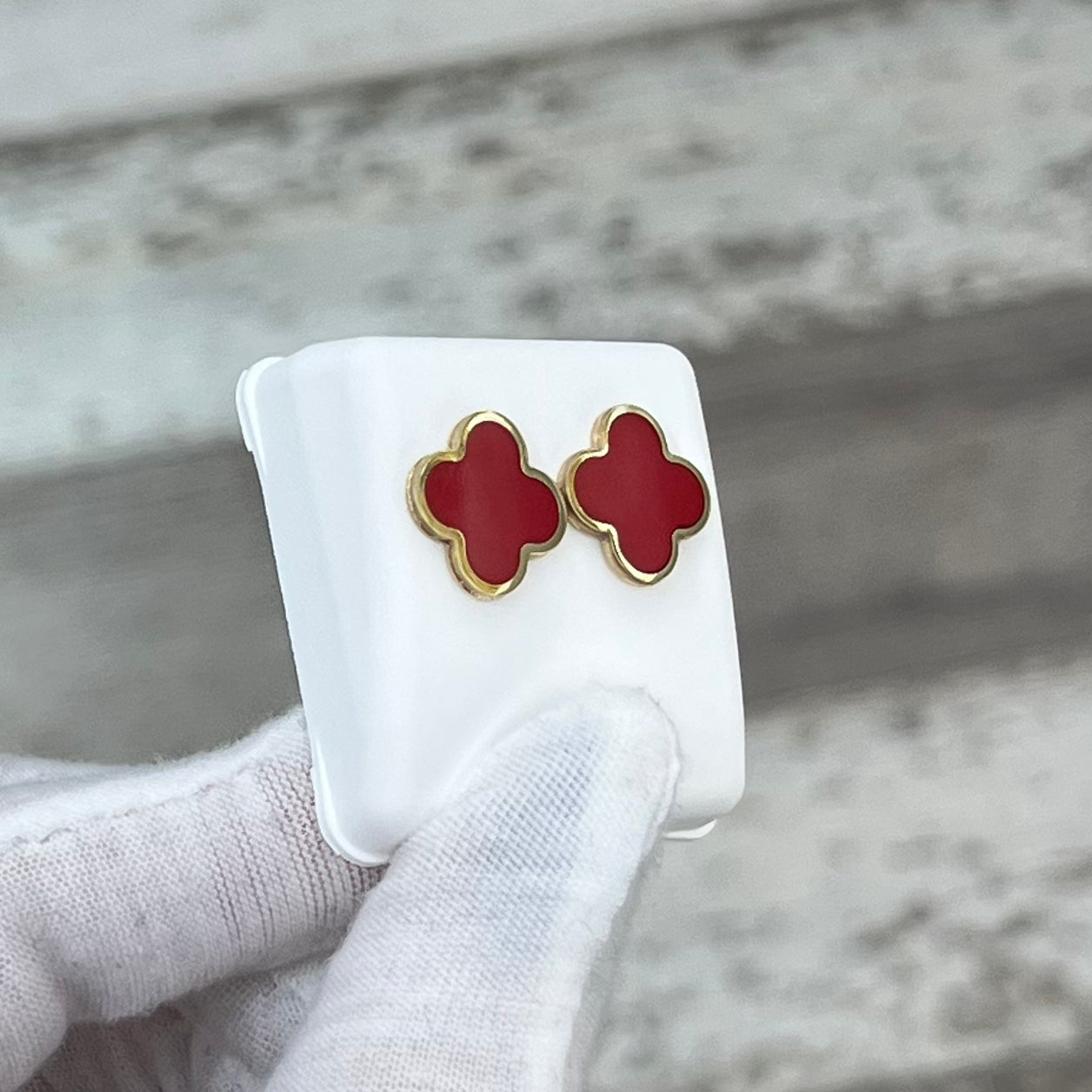 14k Gold Clover Stud Earrings