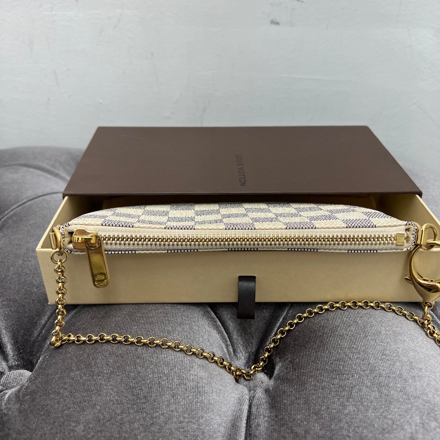 Louis Vuitton Pochette Milla MM Damier Azur
