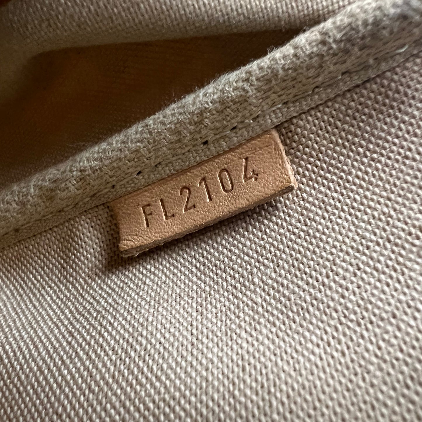 Louis Vuitton Favorite MM Damier Azur