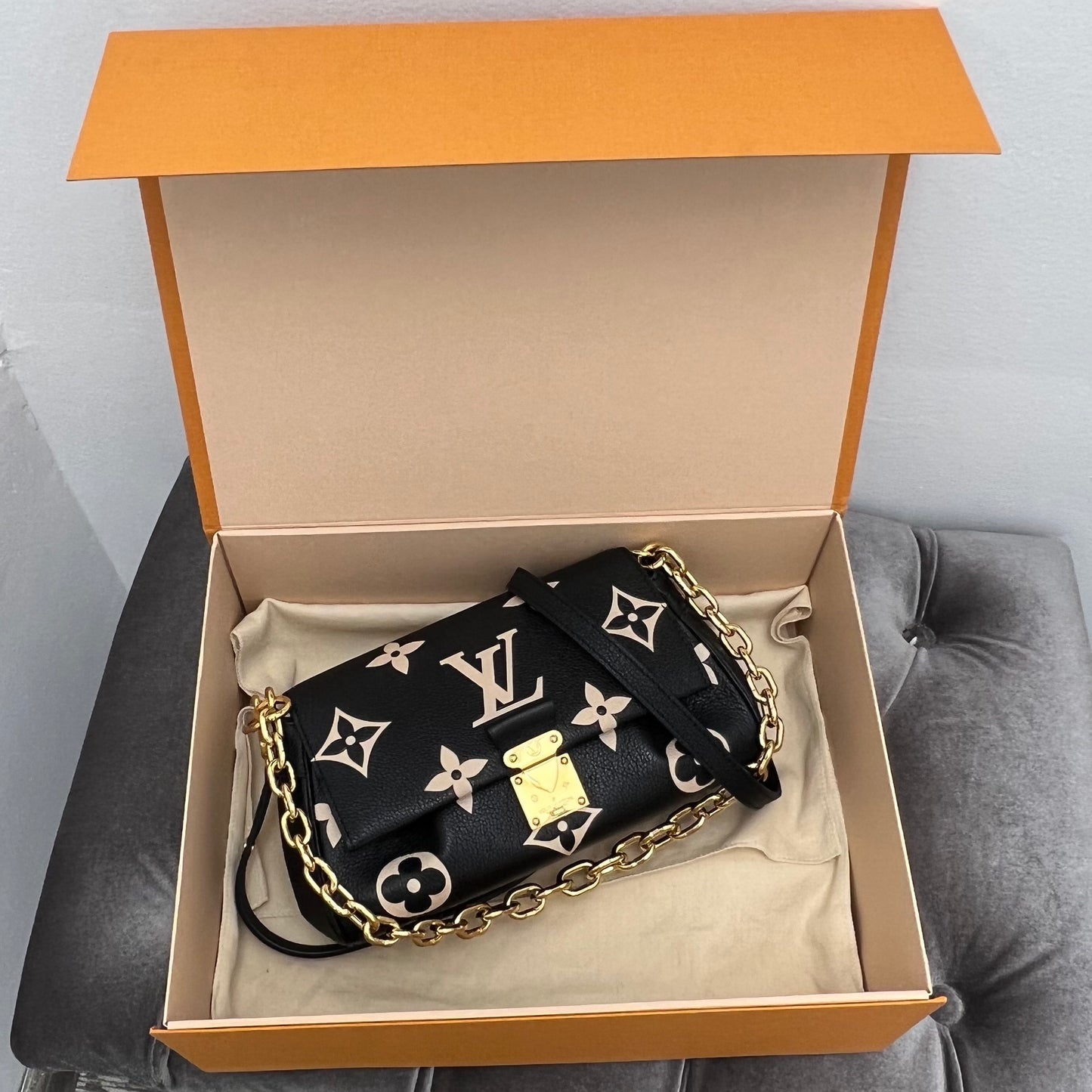 Louis Vuitton Favorite Monogram Empreinte Leather Black with Box & Dust Bag