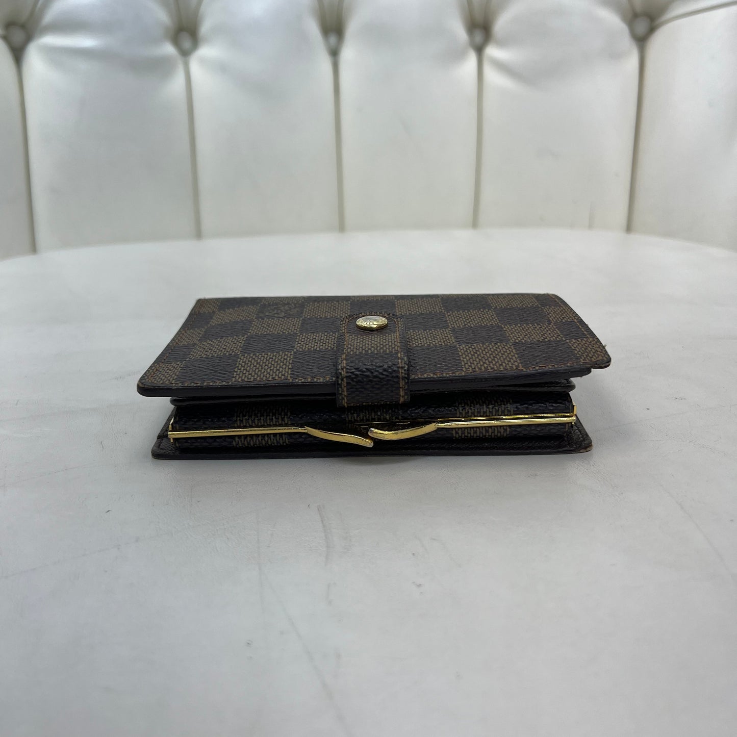 Louis Vuitton Kiss Lock Compact Wallet Damier Ebene