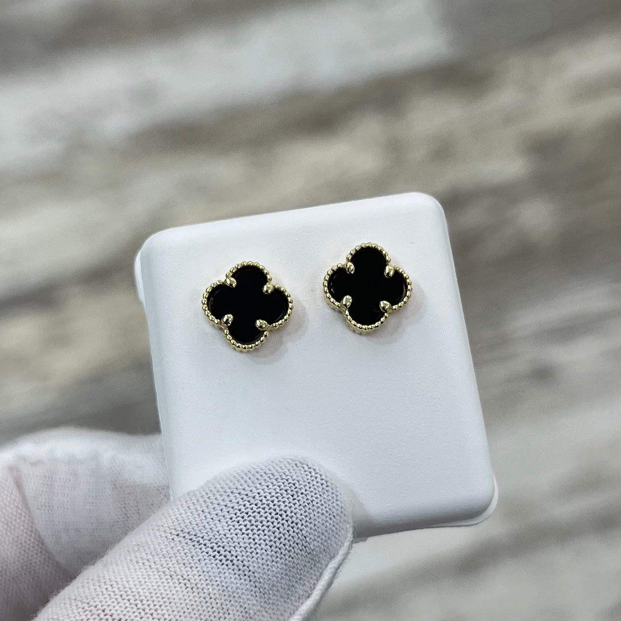 14k Gold Clover Stud Earrings