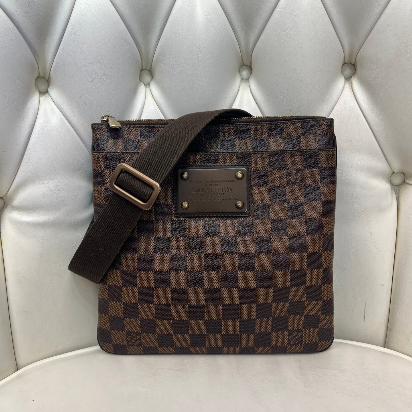 Louis Vuitton Brooklyn Pochette Plate Damier Ebene