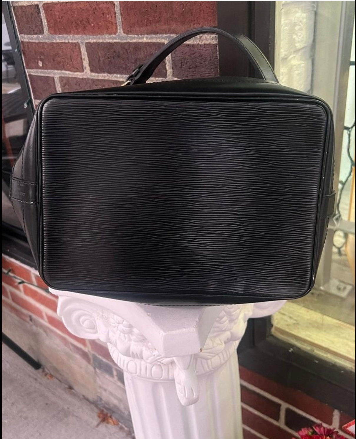Louis Vuitton Noe Black Epi Leather