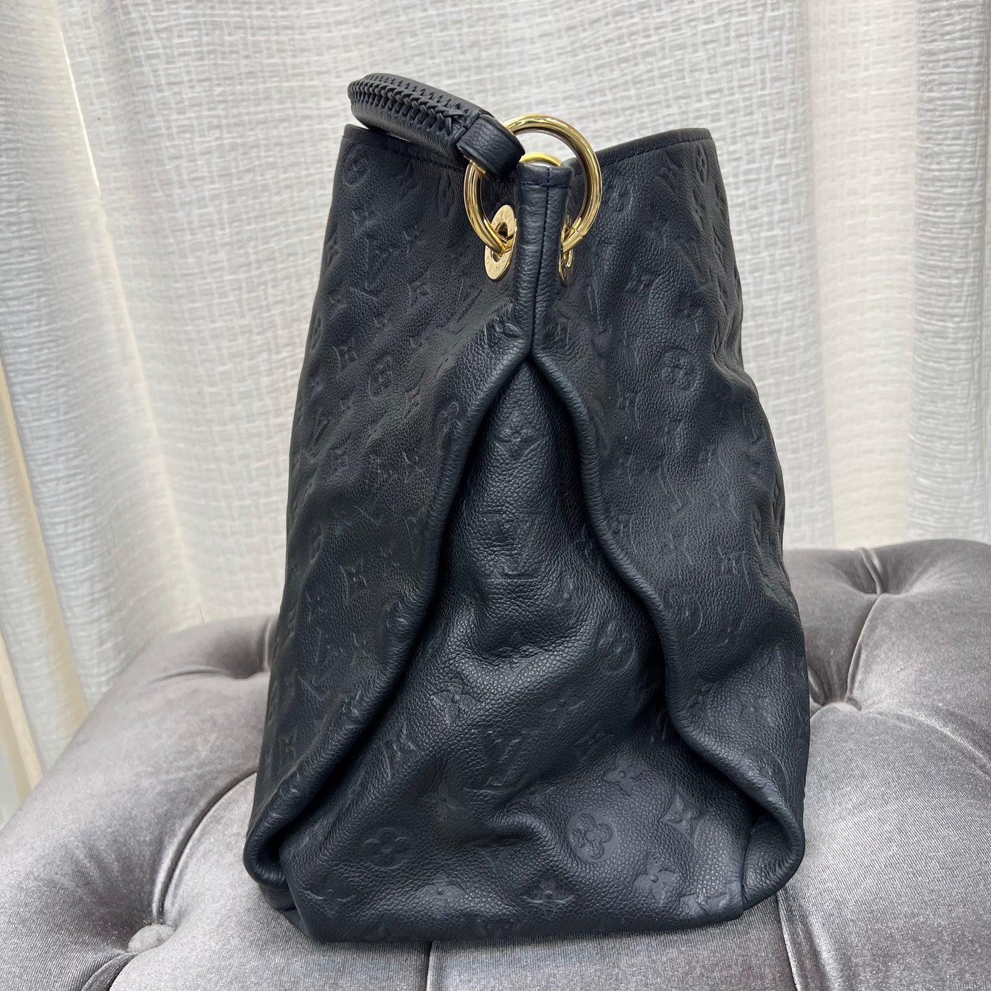 Louis Vuitton Bleu Infini Empreinte Leather Artsy MM
