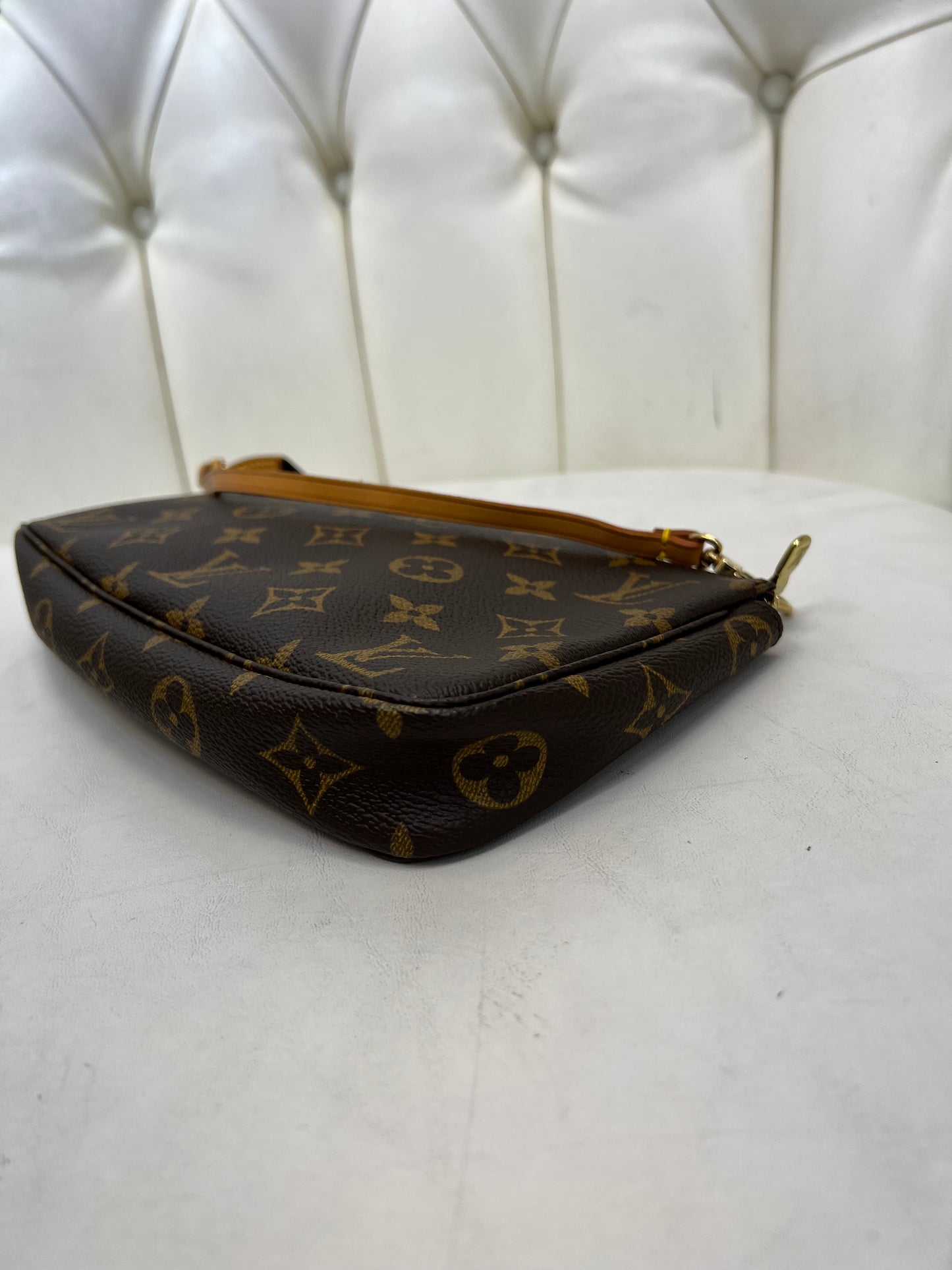 Louis Vuitton Pochette Monogram