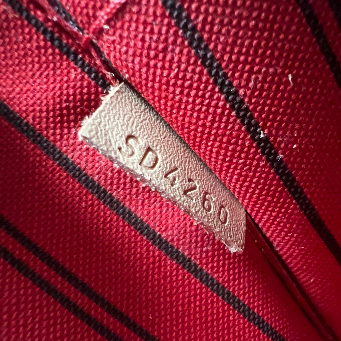 Louis Vuitton Neverfull Pouch Monogram Red
