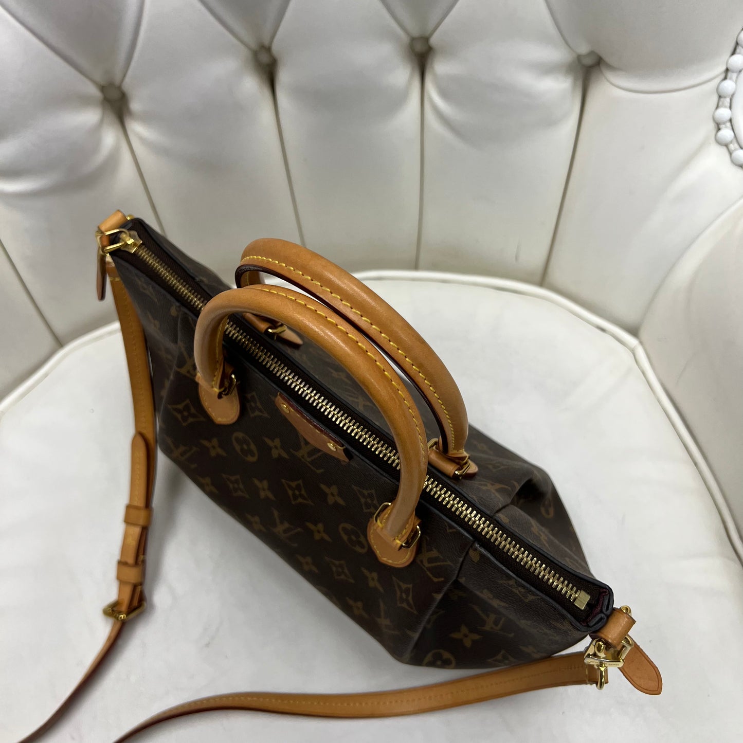 Louis Vuitton Turenne Monogram MM