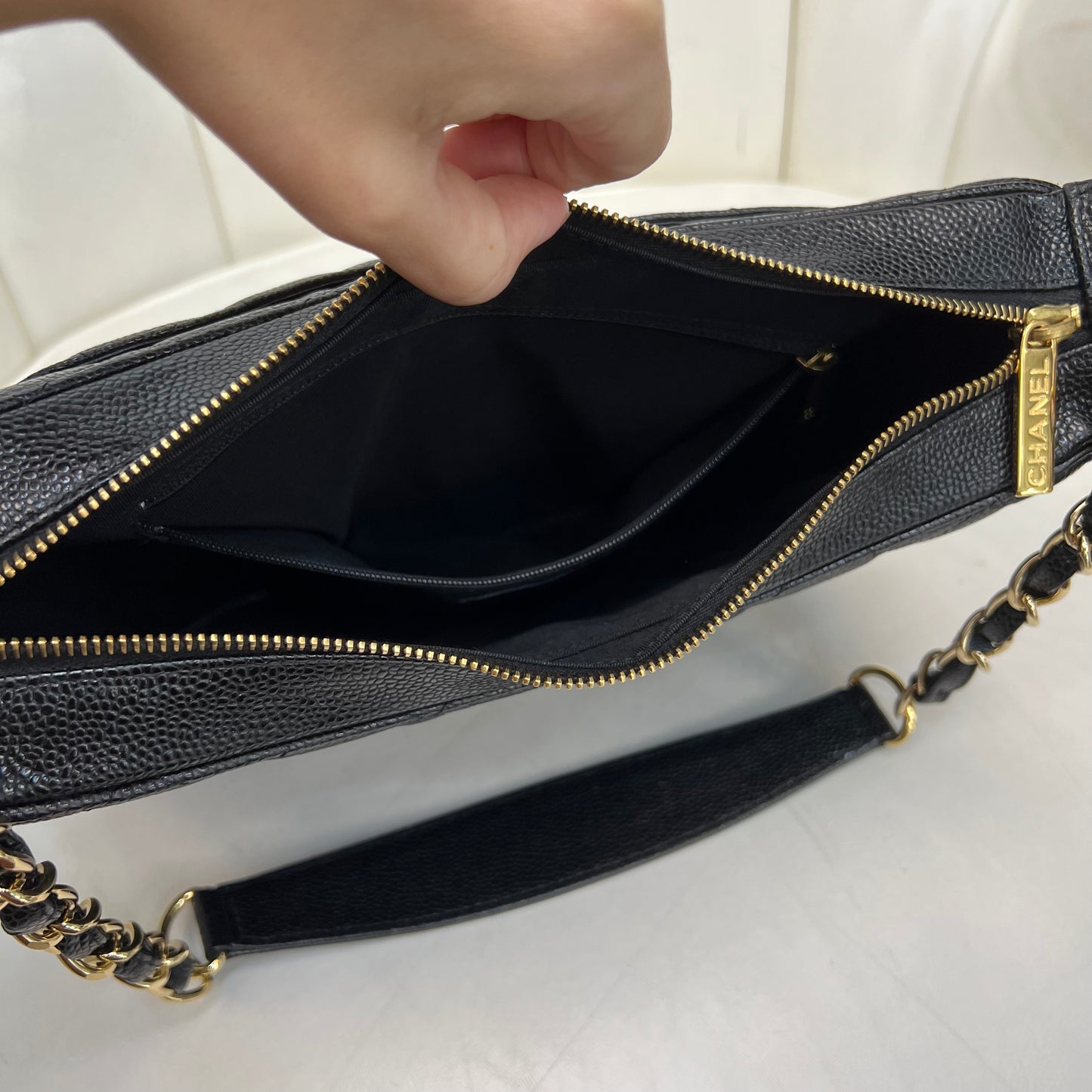 Chanel Caviar Leather Shoulder Bag