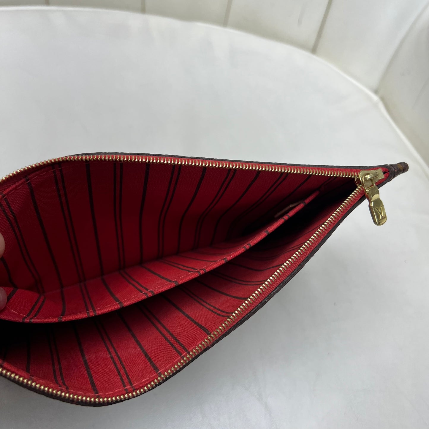 Louis Vuitton Neverfull Pouch Monogram Red