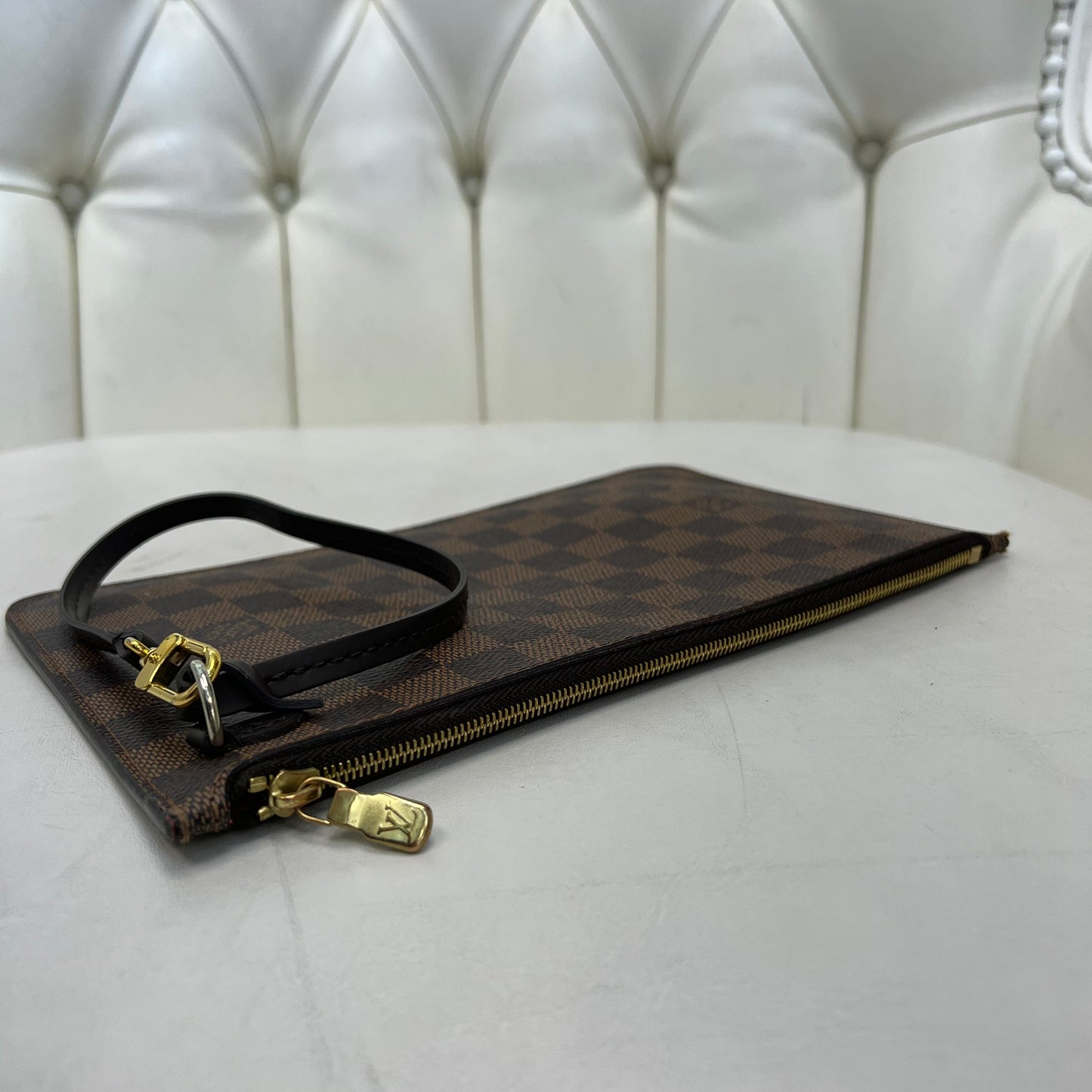 Louis Vuitton Neverfull Pouch Damier Ebene Red