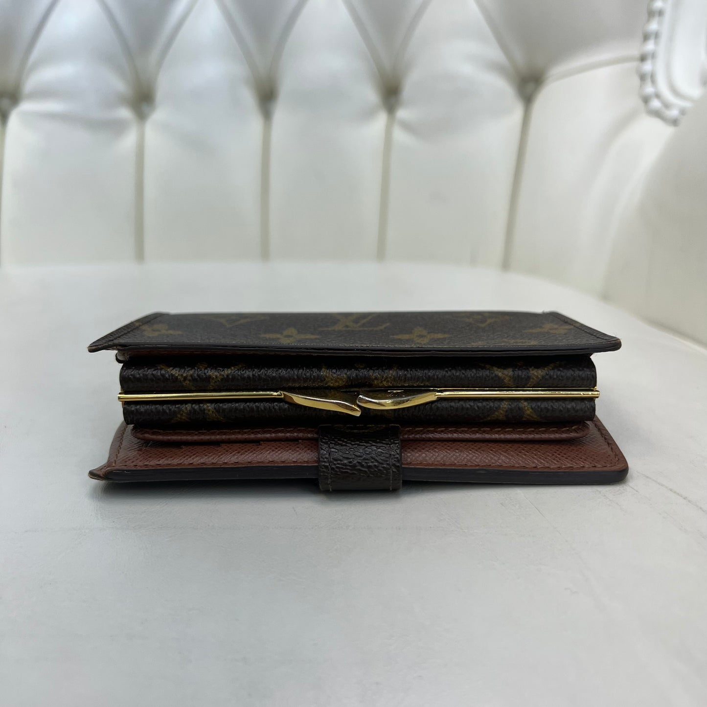 Louis Vuitton Kiss Lock Compact