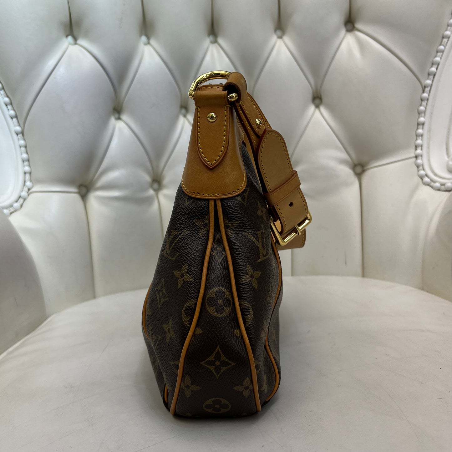 Louis Vuitton Thames Monogram
