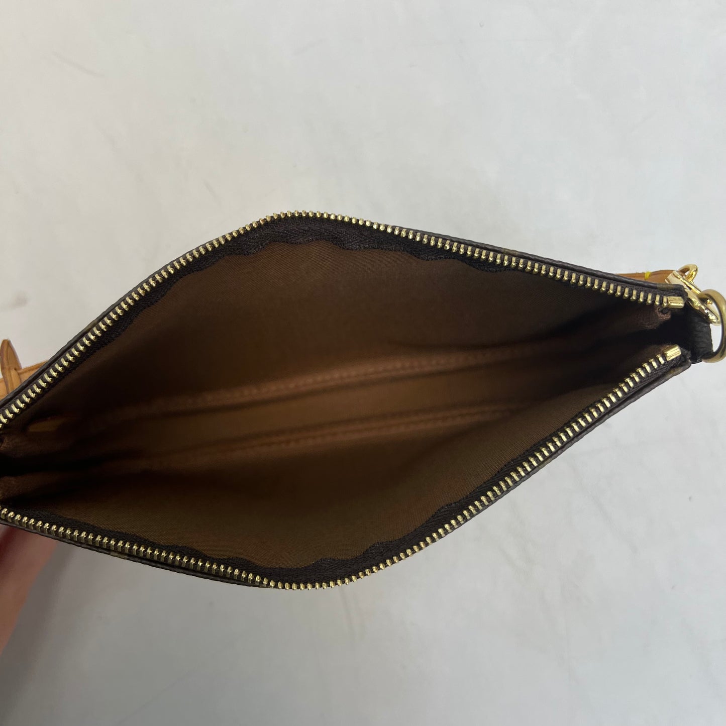 Louis Vuitton Pochette Monogram