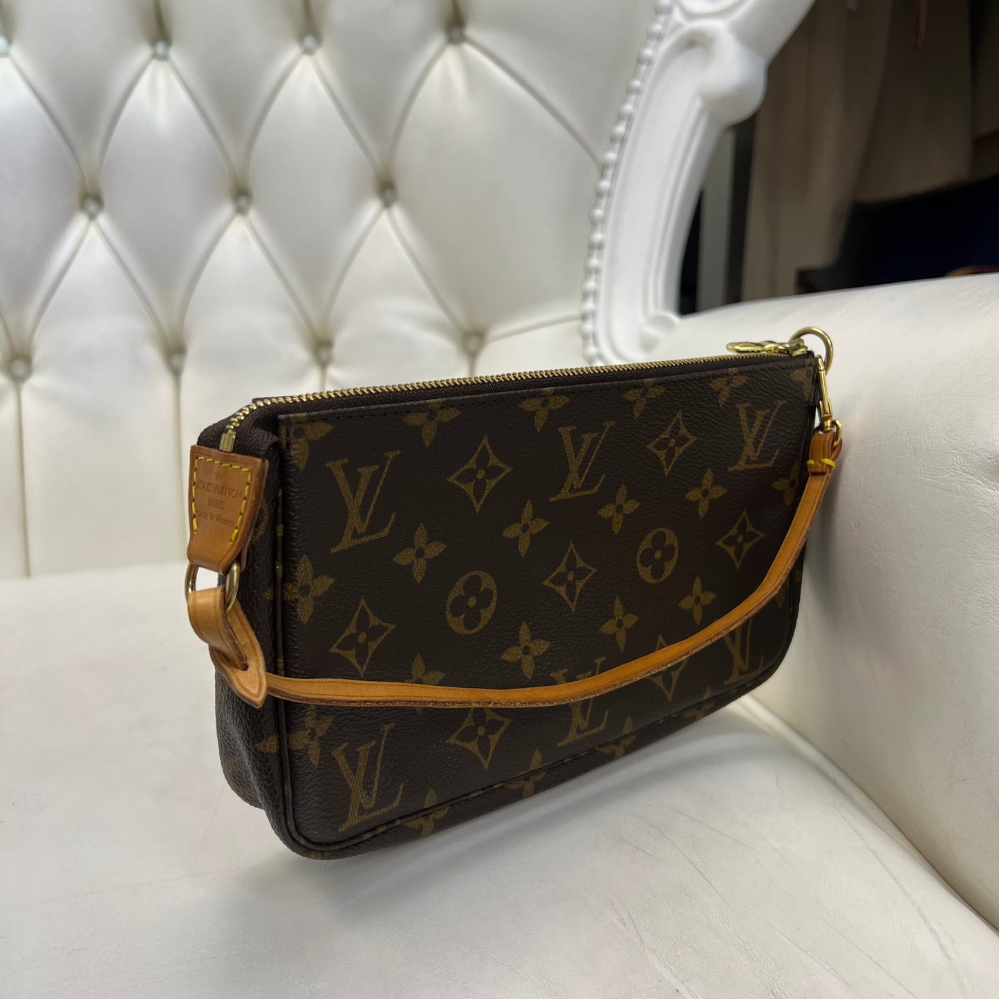 Louis Vuitton Pochette Monogram