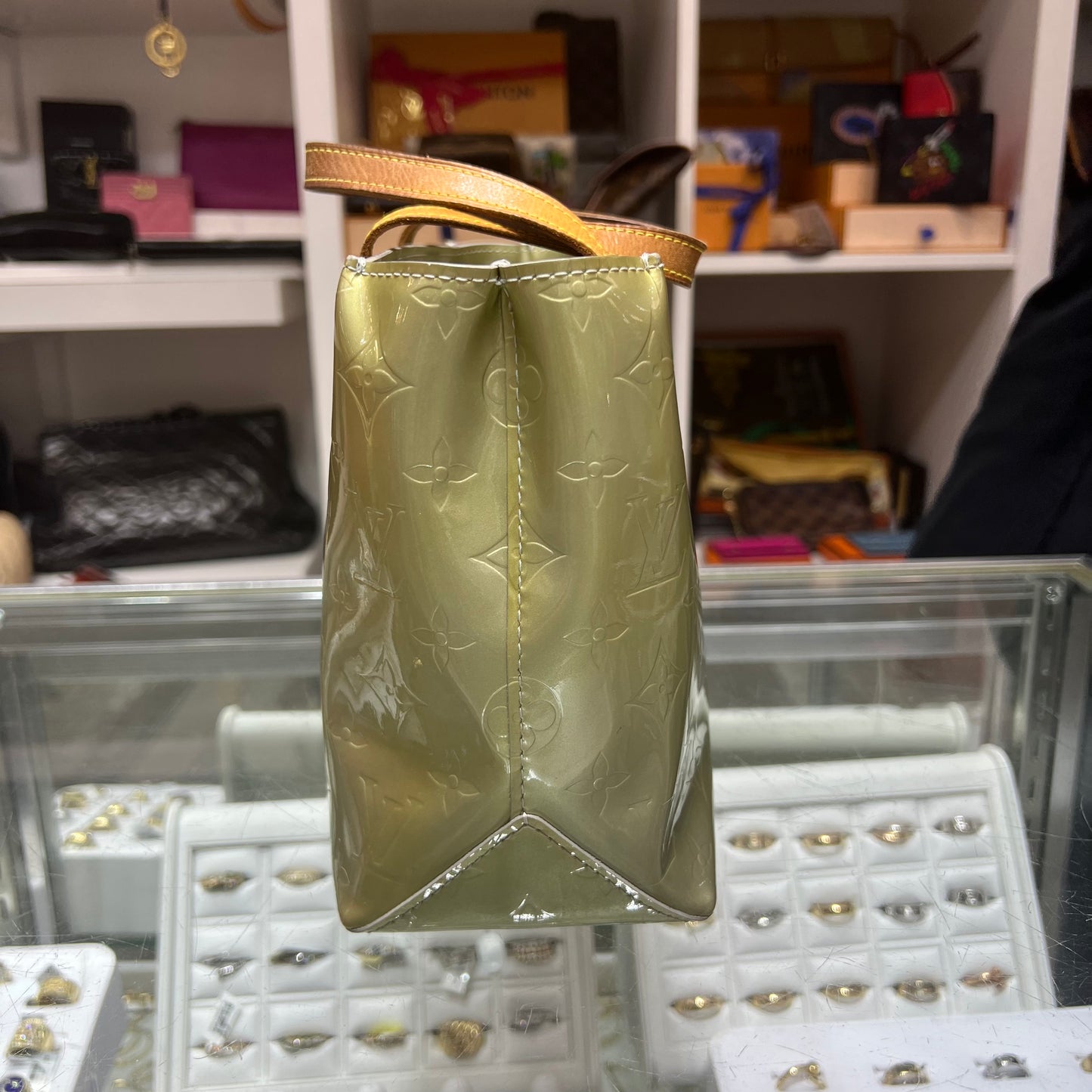 Louis Vuitton Reade PM