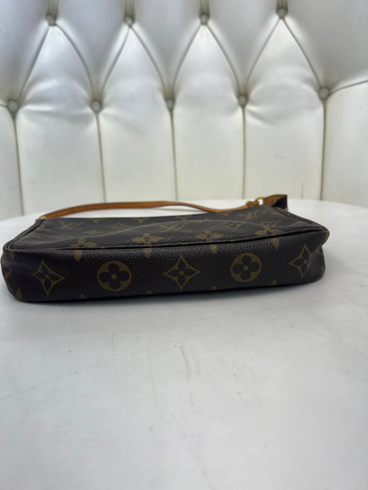 Louis Vuitton Pochette Monogram