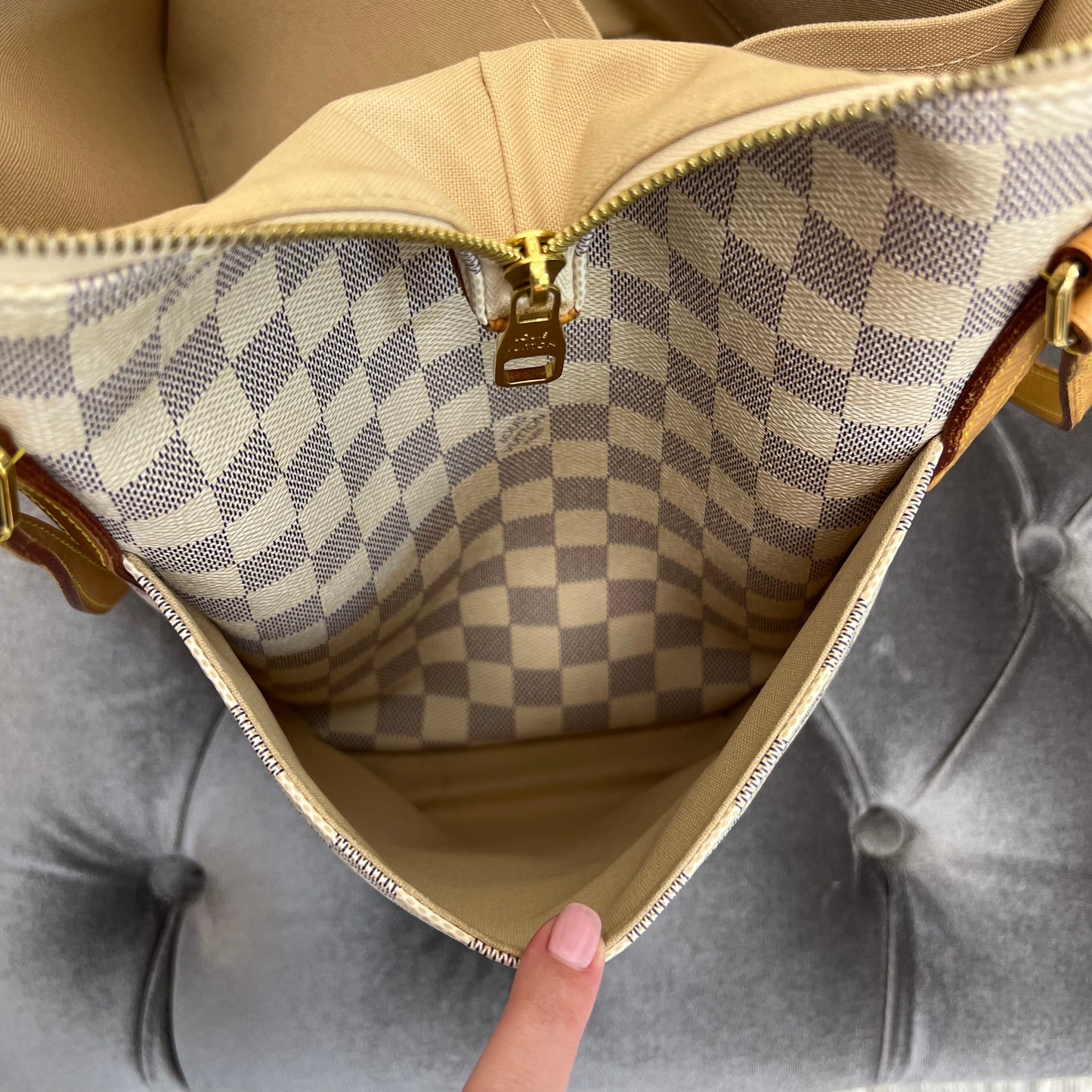 Louis Vuitton Totally MM Damier Azur