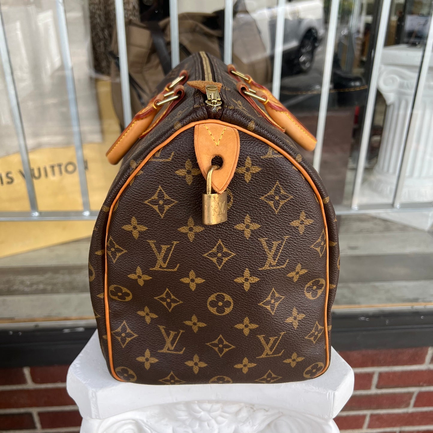 Louis Vuitton Speedy 35 Monogram