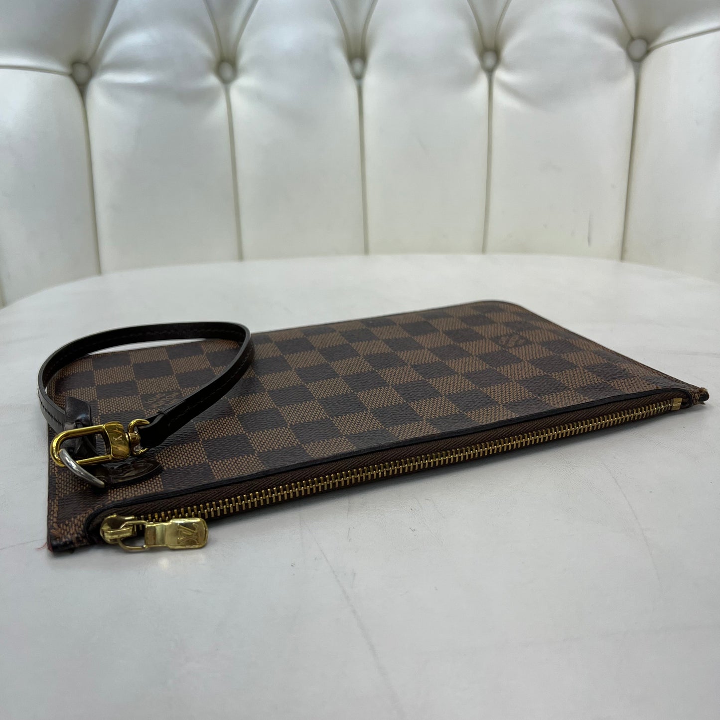 Louis Vuitton Neverfull Pouch Damier Ebene Red