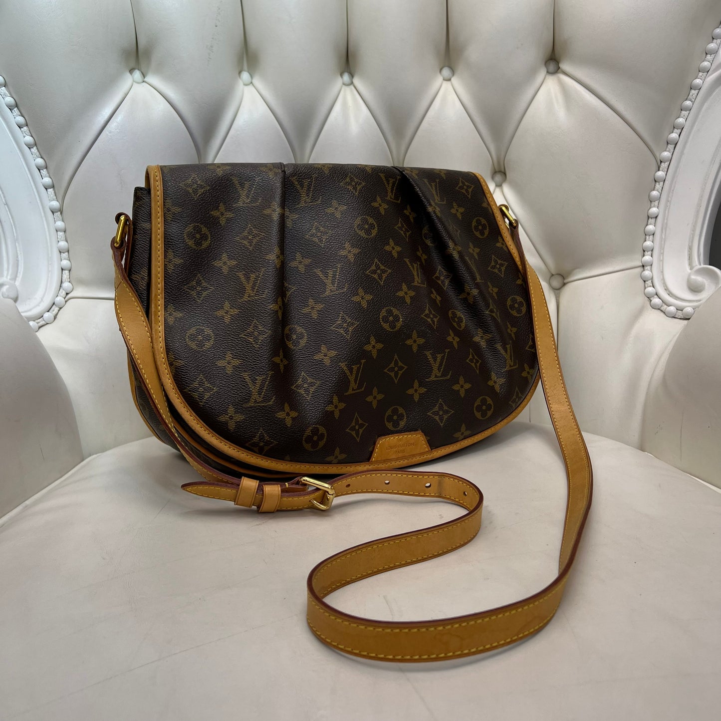 Louis Vuitton Menilmontant MM