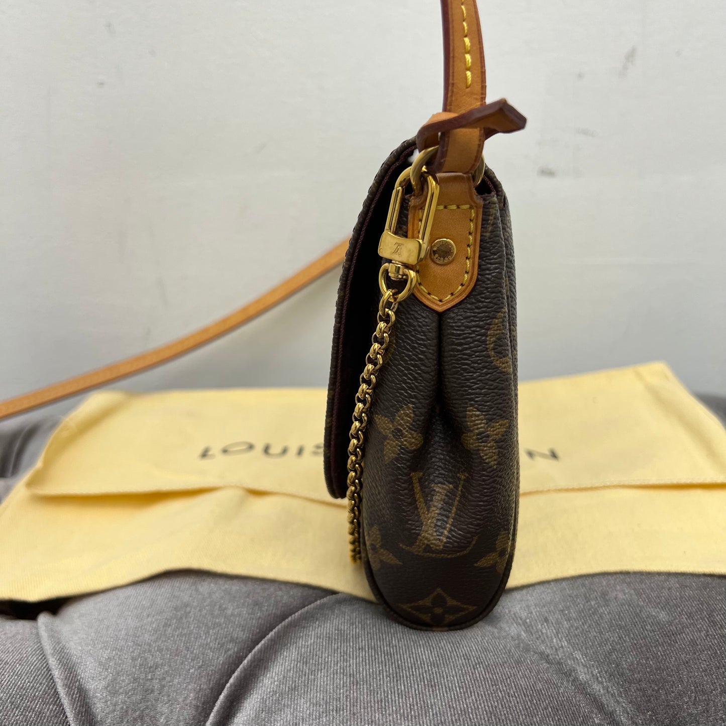 Louis Vuitton Monogram Favorite MM
