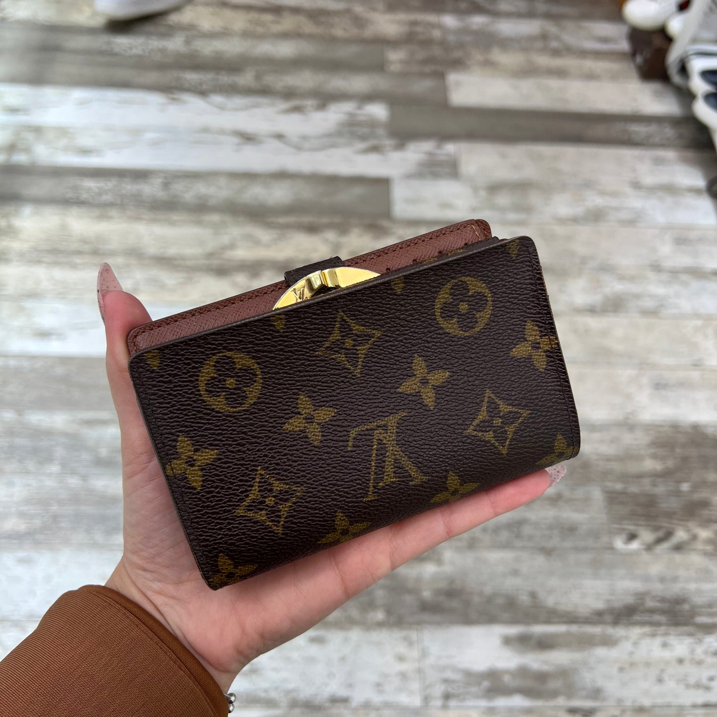 Louis Vuitton Kiss Lock Compact