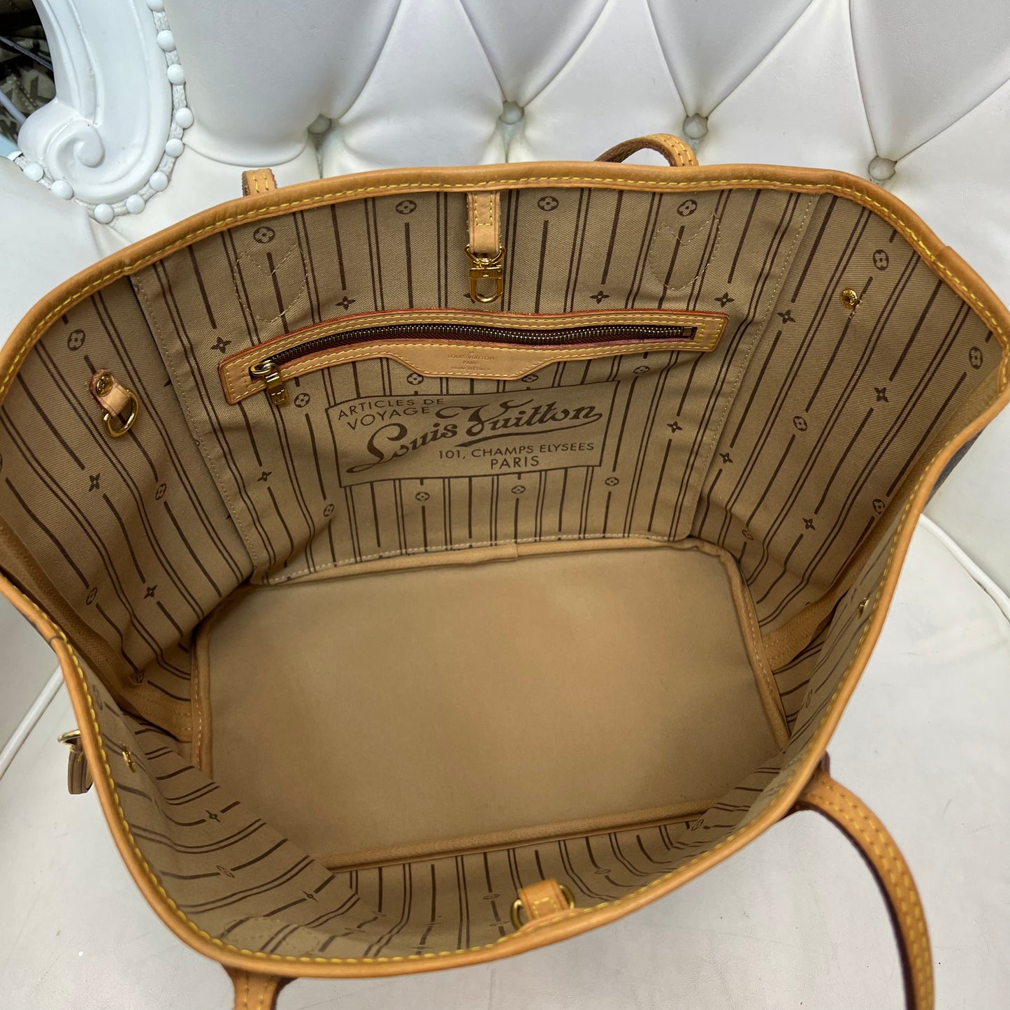 Louis Vuitton Neverfull MM Monogram, Tan