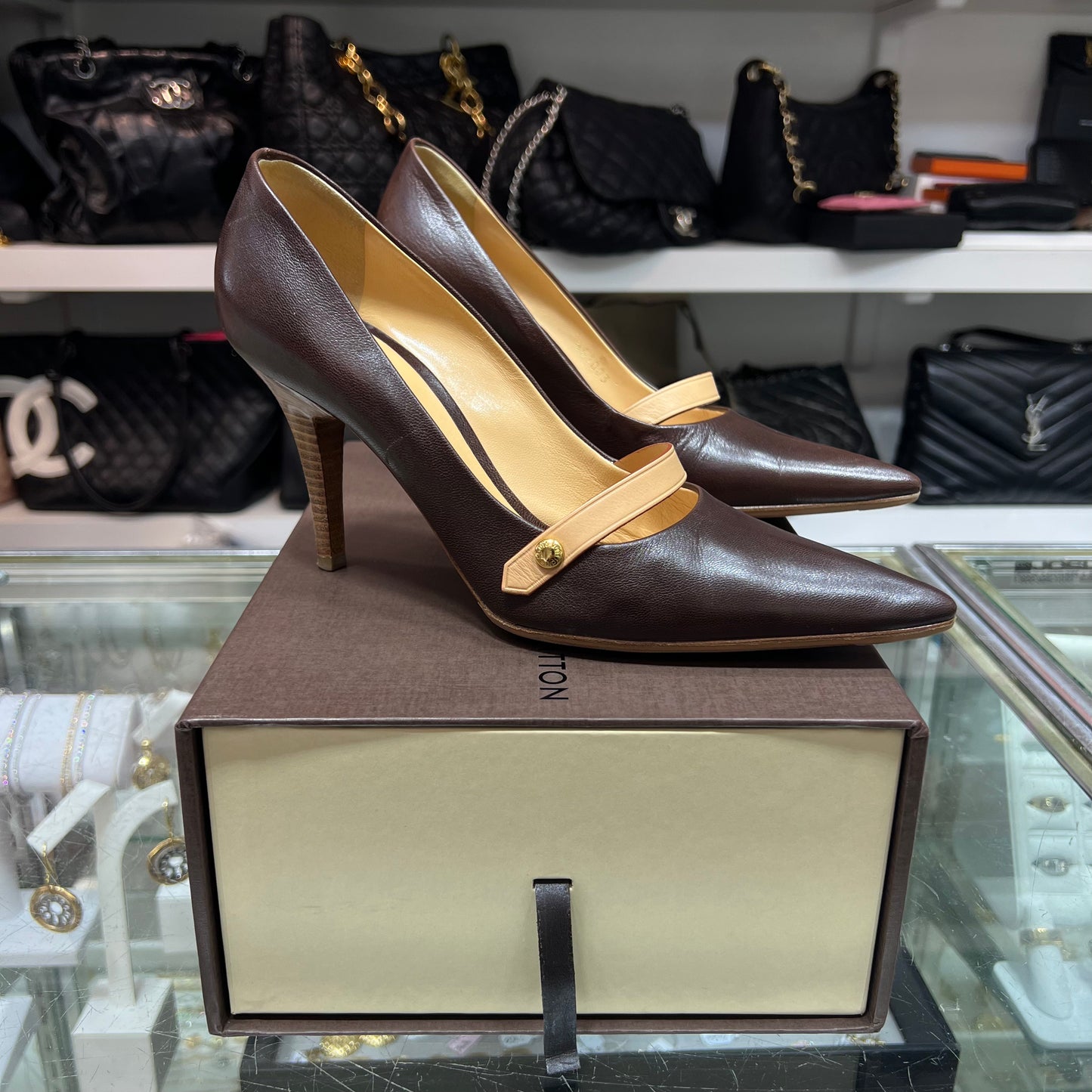 Louis Vuitton Brown Leather Pumps, Size 37