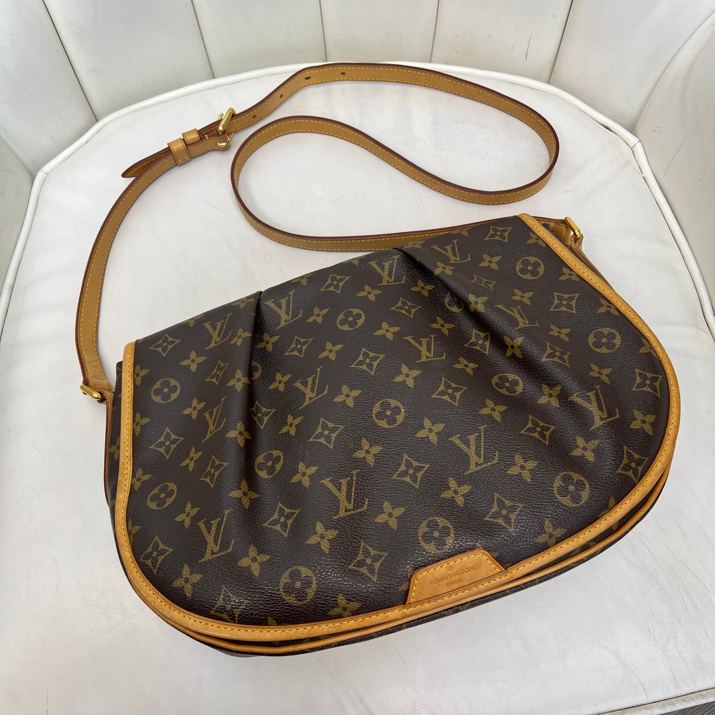 Louis Vuitton Menilmontant MM