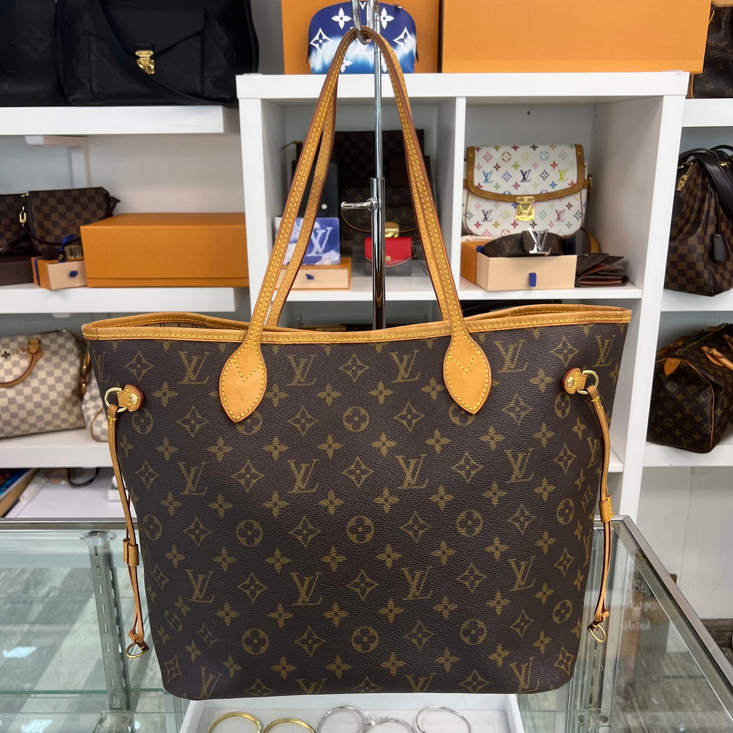 Louis Vuitton Neverfull MM Monogram Tan
