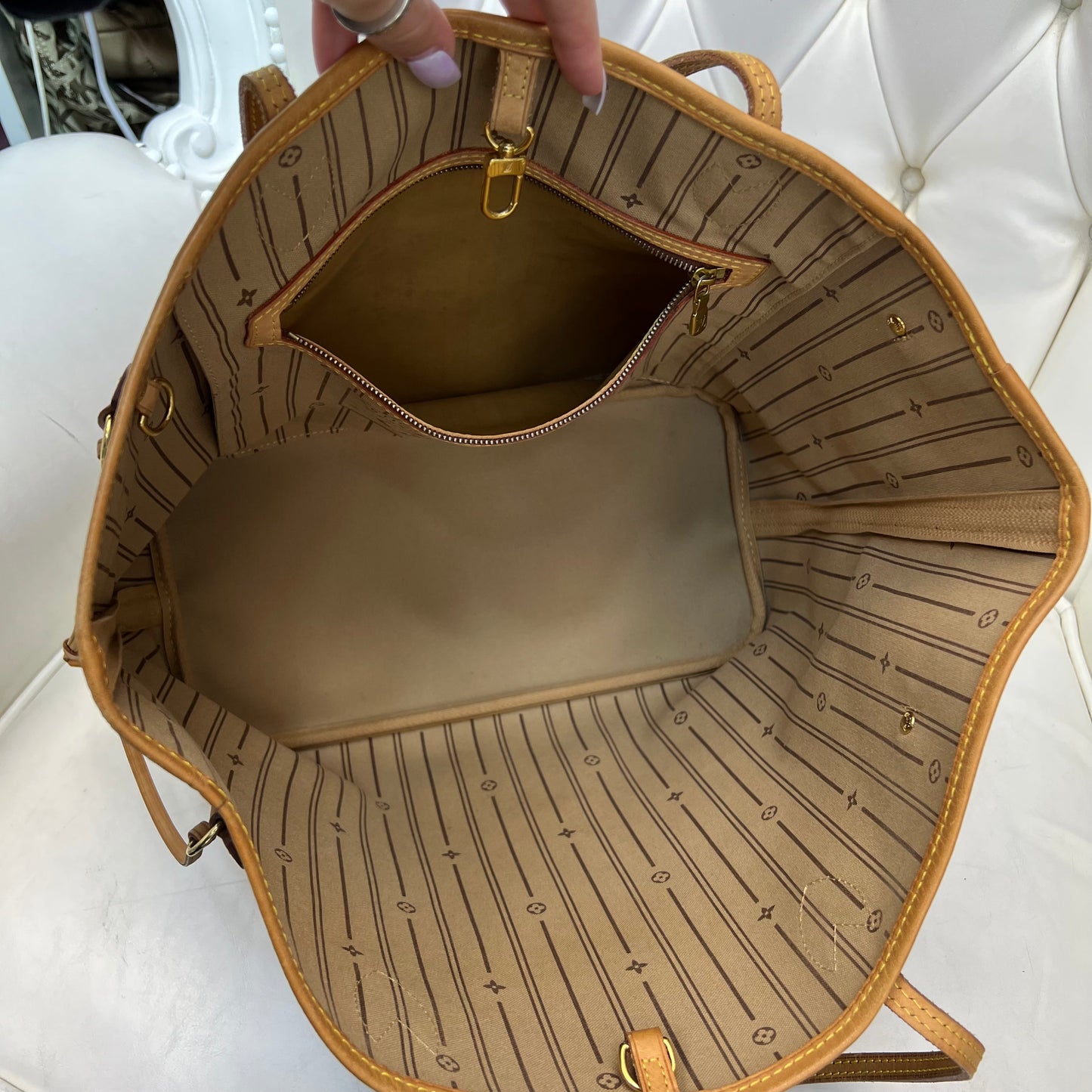 Louis Vuitton Neverfull MM Monogram, Tan