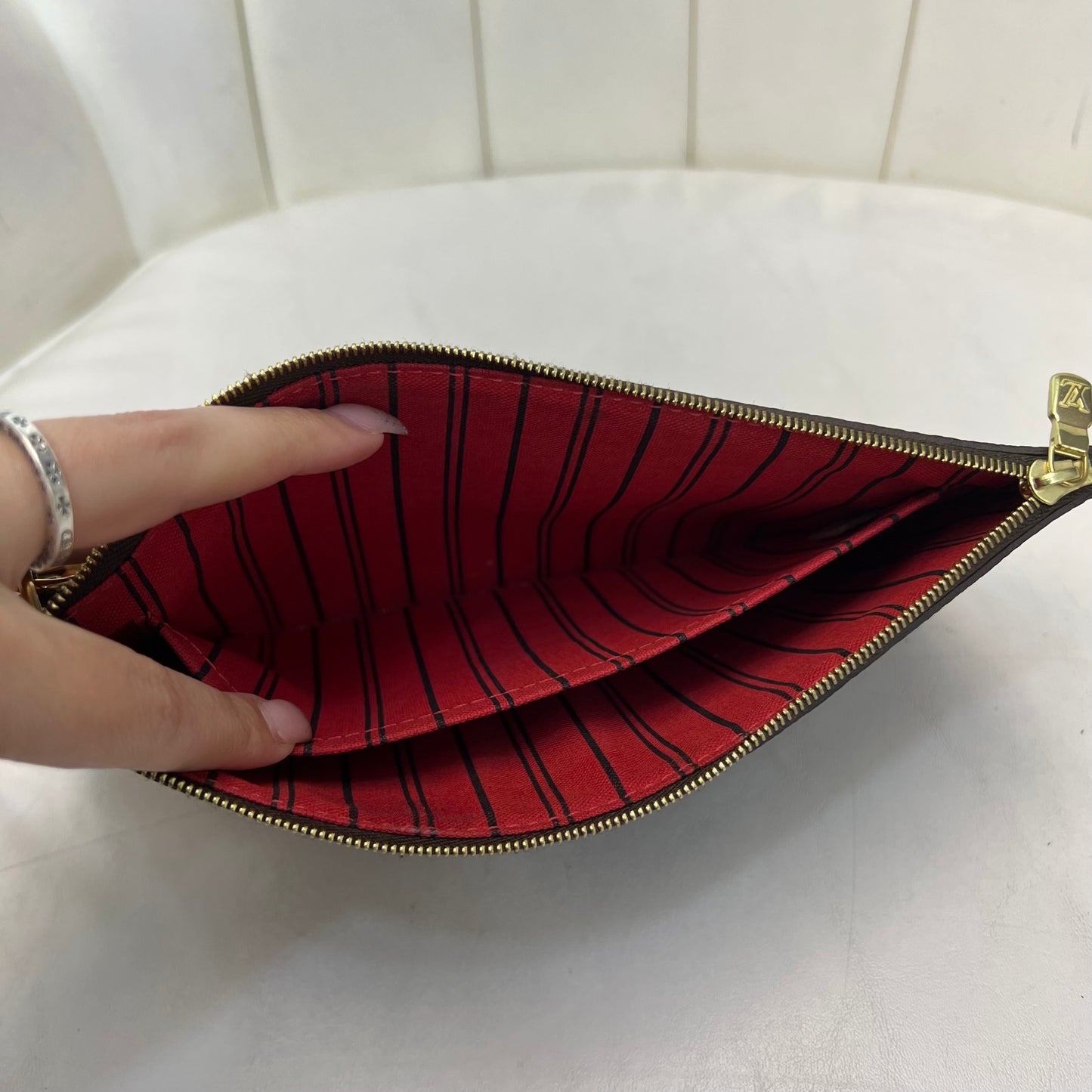 Louis Vuitton Neverfull Pouch Damier Ebene