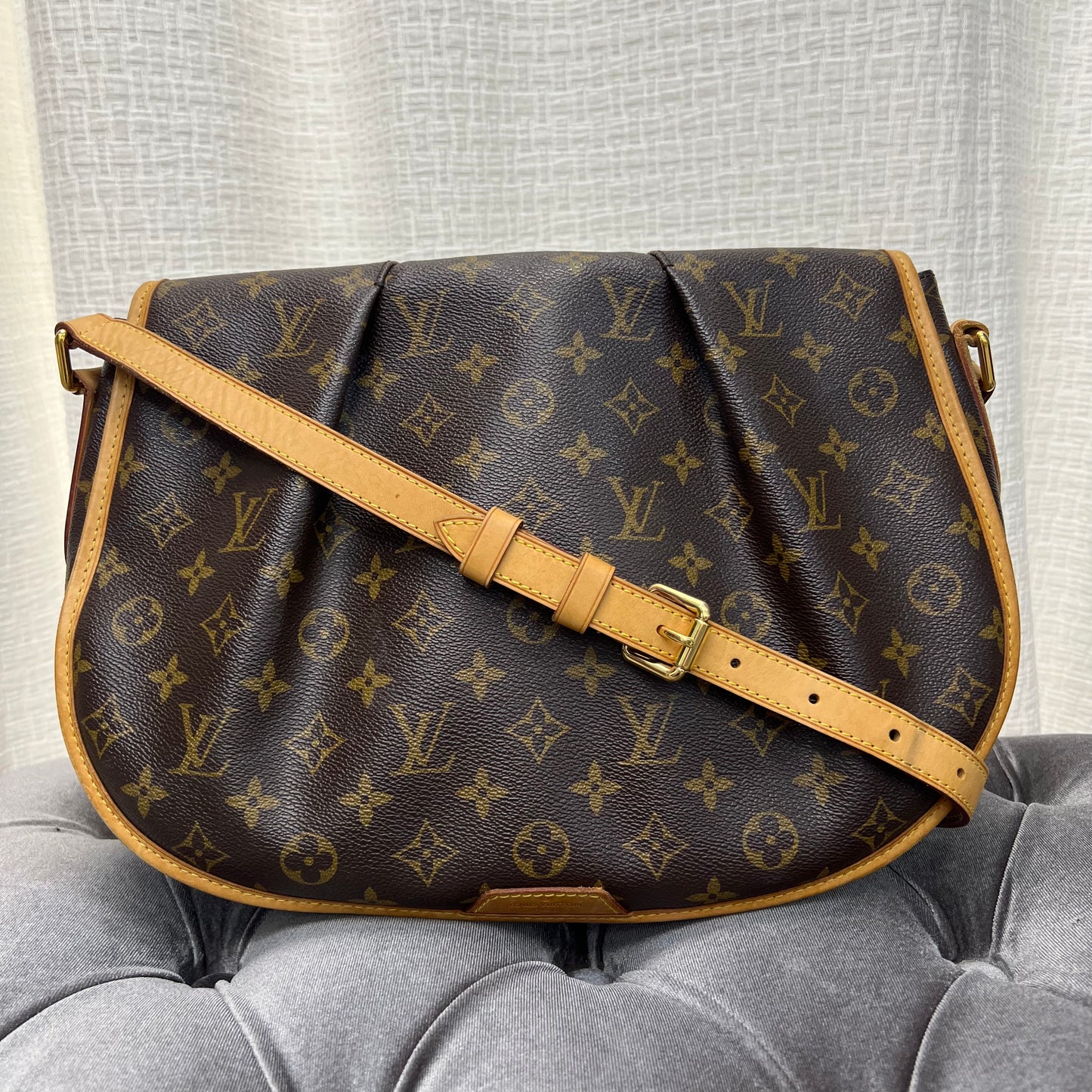 Louis Vuitton Menilmontant MM