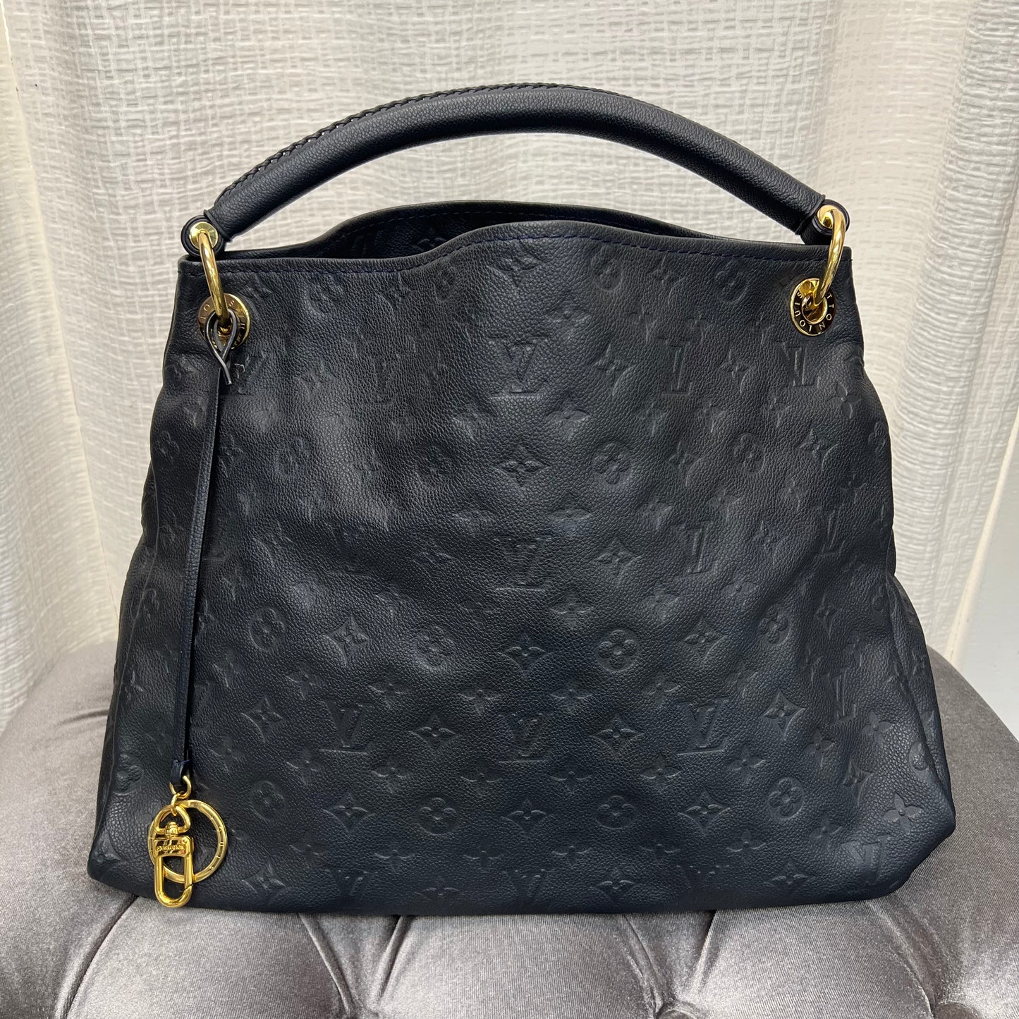 Louis Vuitton Bleu Infini Empreinte Leather Artsy MM