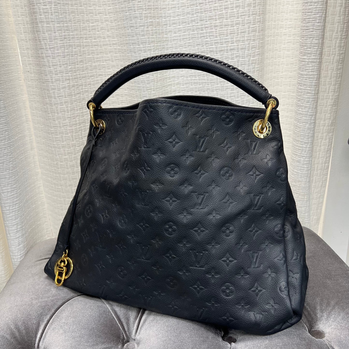 Louis Vuitton Bleu Infini Empreinte Leather Artsy MM