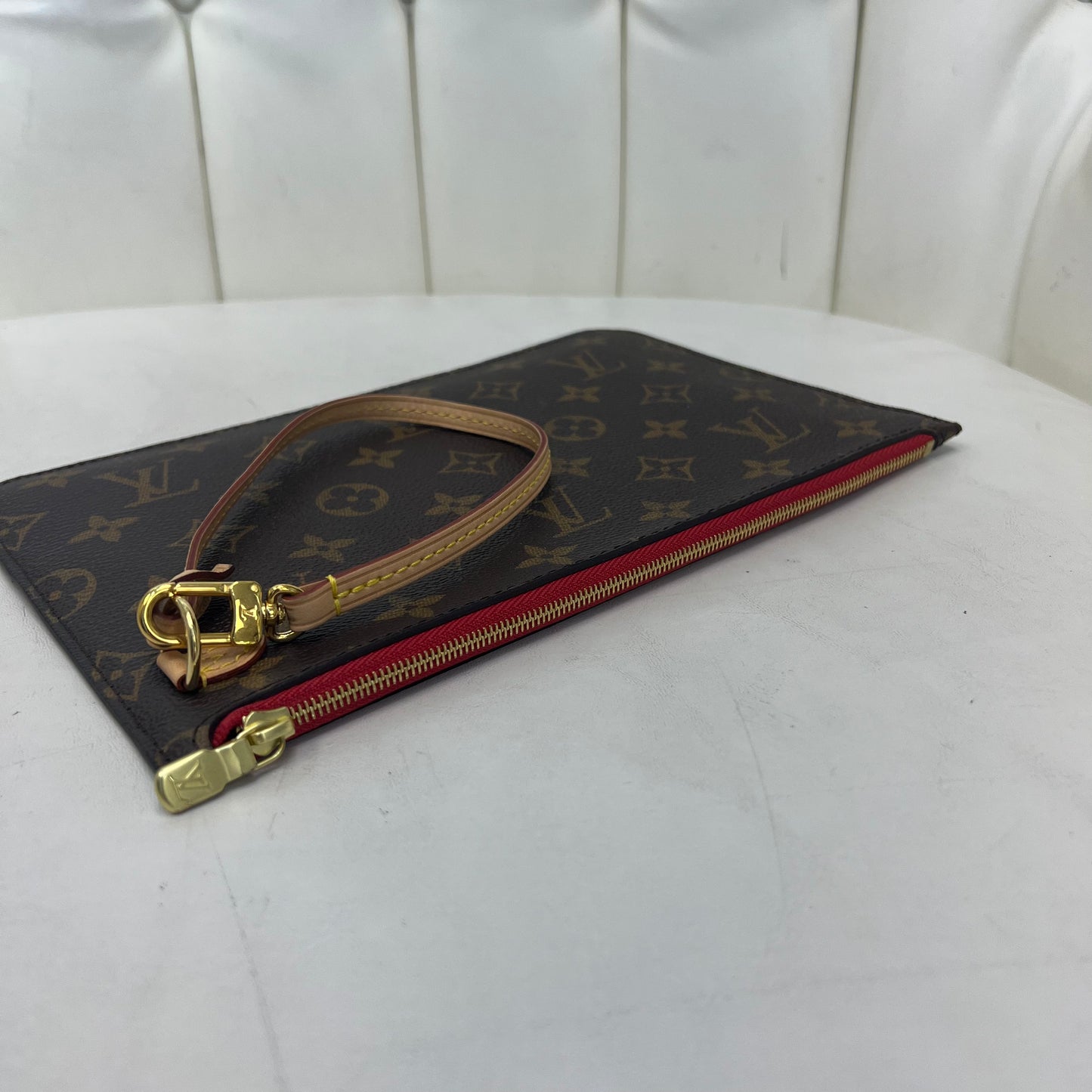 Louis Vuitton Neverfull Pouch Monogram Red