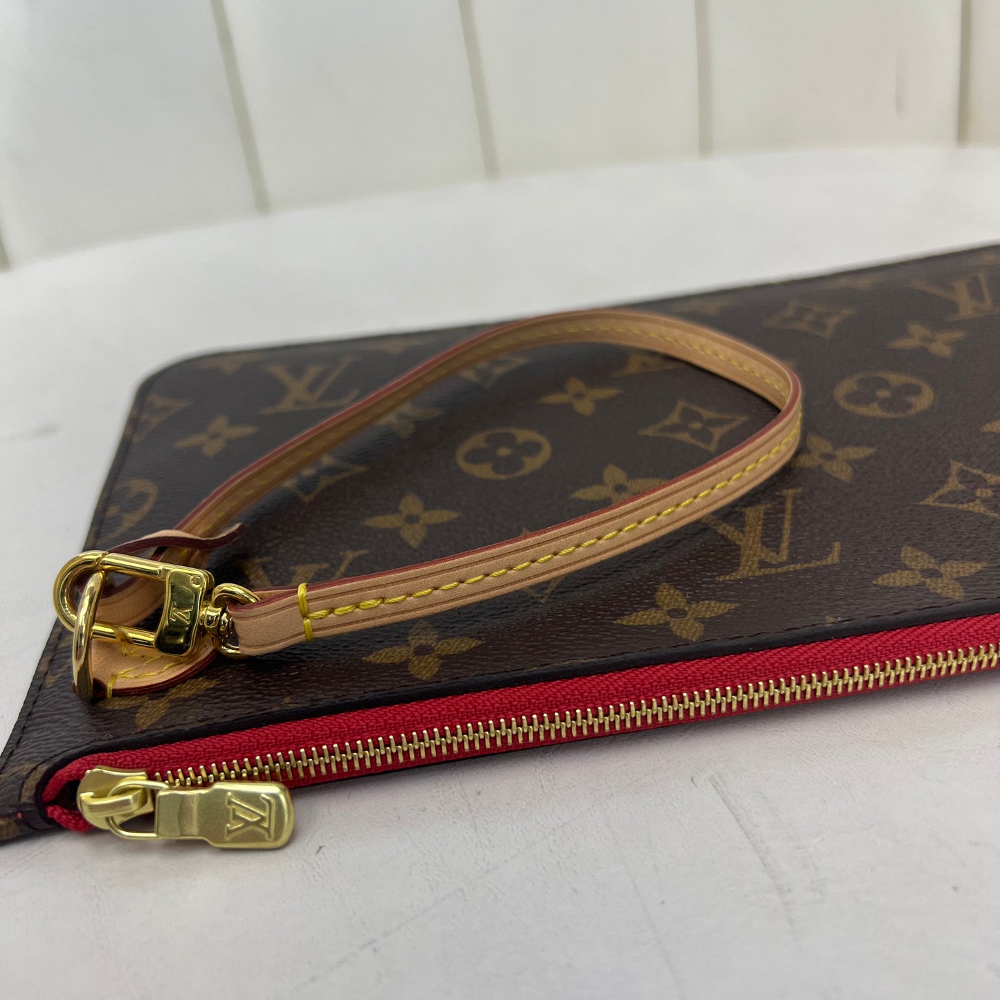 Louis Vuitton Neverfull Pouch Monogram Red